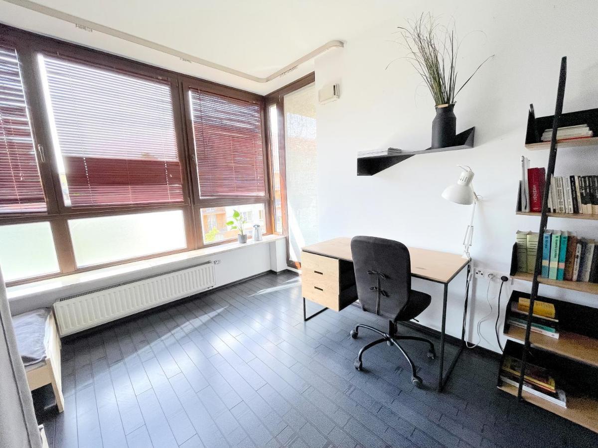 Przestronny W Centrum Poznania - Stare Apartment *